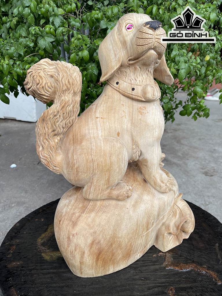 Tượng Chó Gỗ Ngọc Am Cao 42 Ngang 28 Sâu 18 (cm)