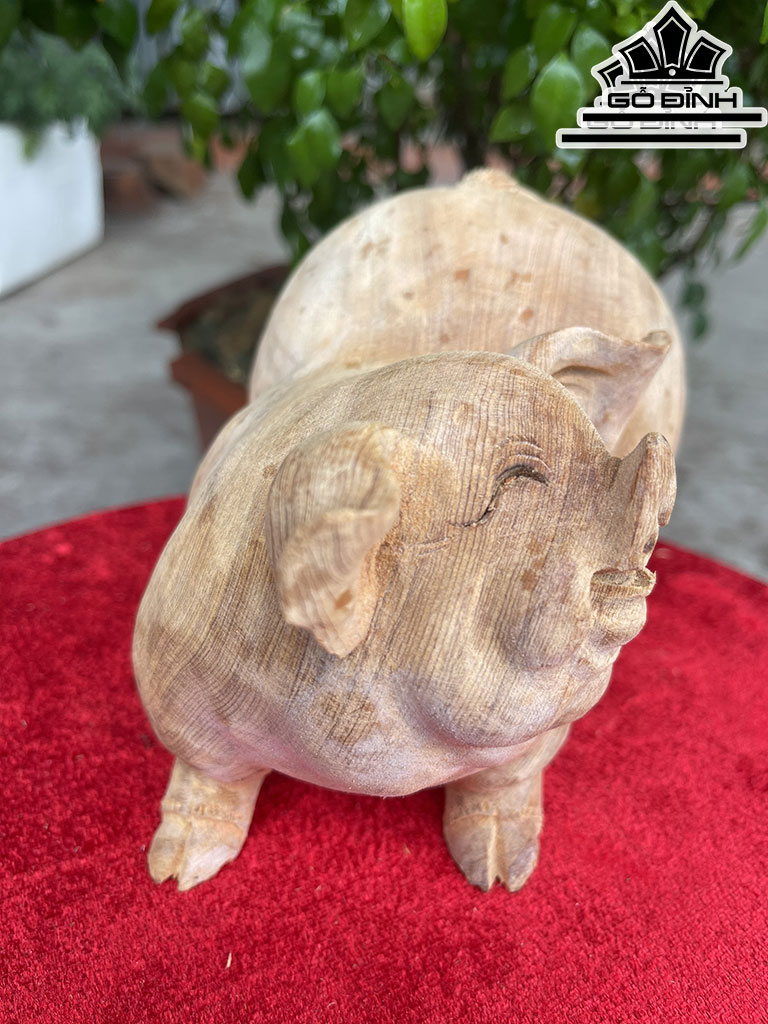 Tượng Heo Phong Thủy Gỗ Ngọc Am Cao 10 Ngang 19 Sâu 11 (cm)