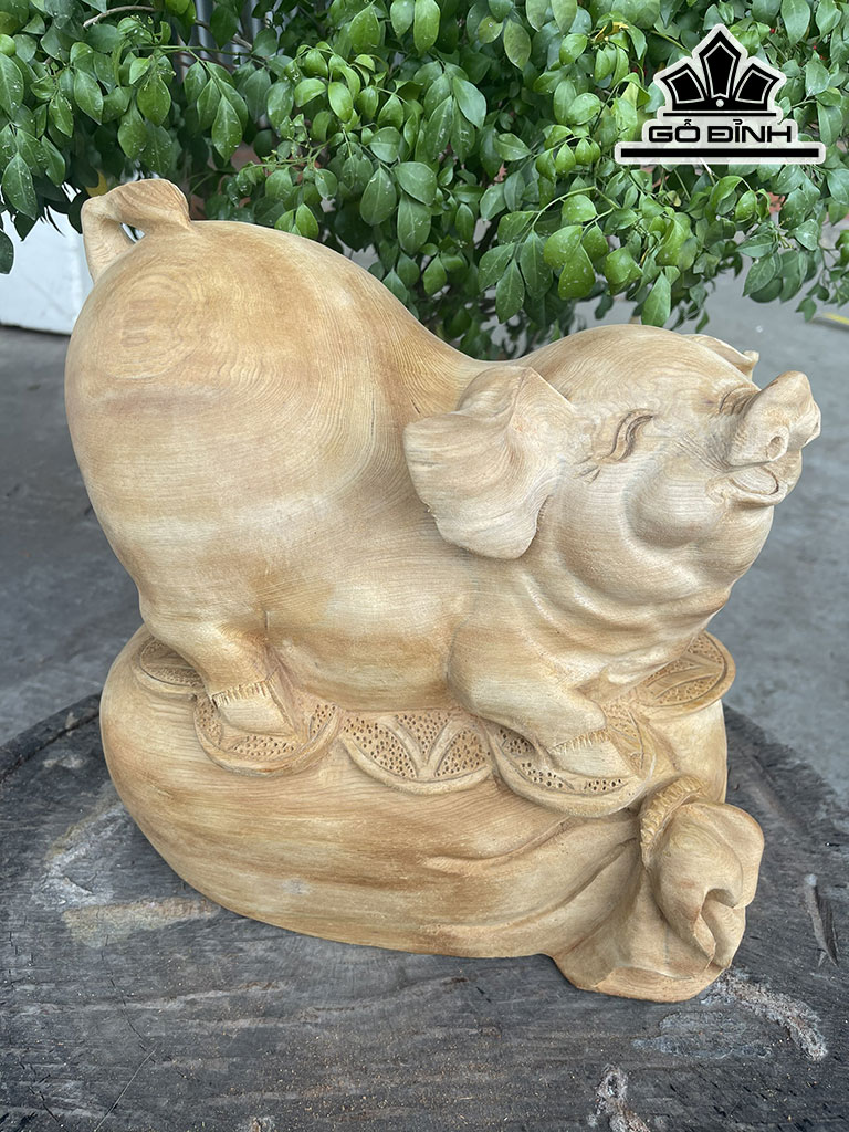Tượng Heo Phong Thủy Gỗ Ngọc Am Cao 30 Ngang 30 Sâu 20 (cm)