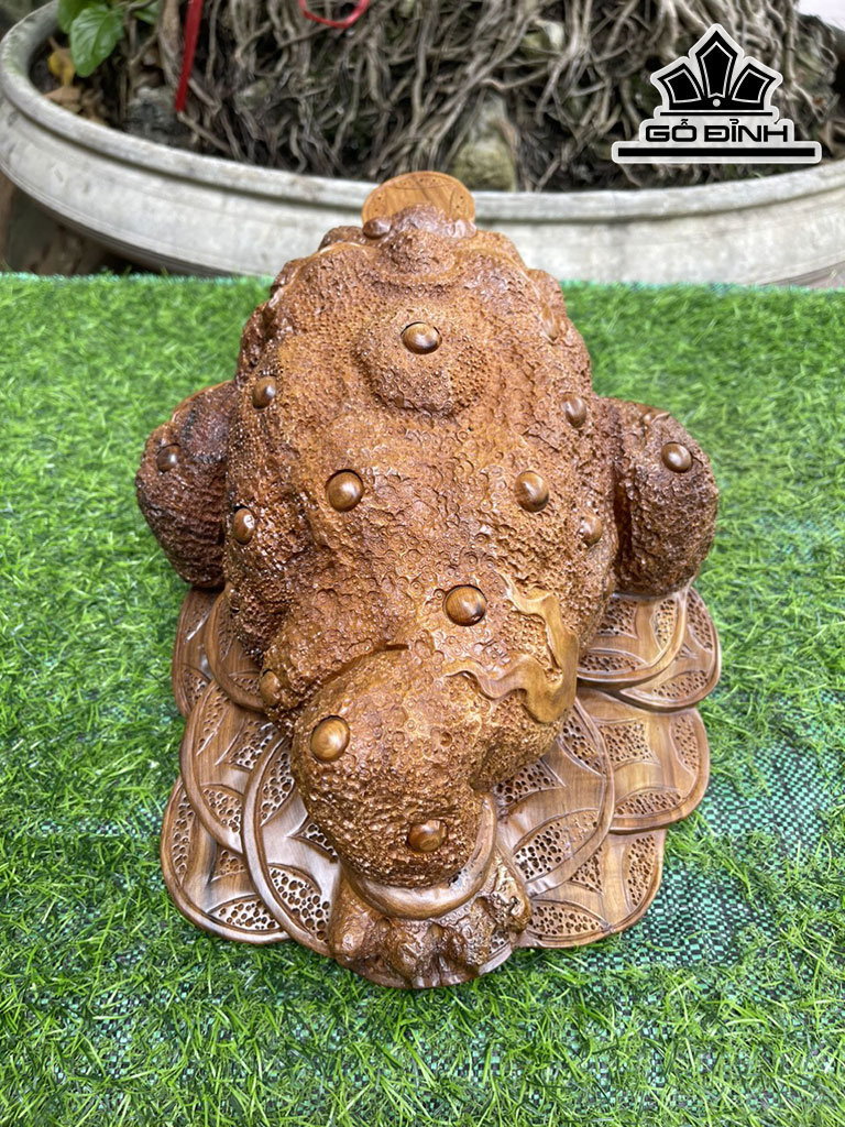 Tượng Thiềm Thừ Gỗ Bách Xanh Cao 18 Ngang 27 Sâu 24 (cm)