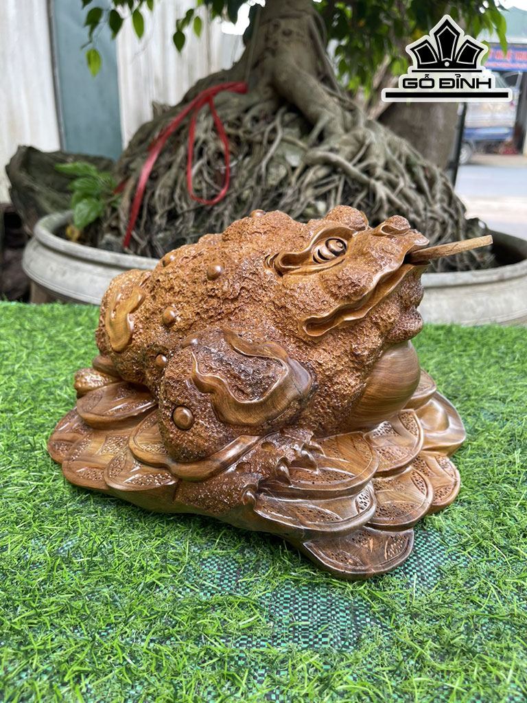 Tượng Thiềm Thừ Gỗ Bách Xanh Cao 18 Ngang 27 Sâu 24 (cm)