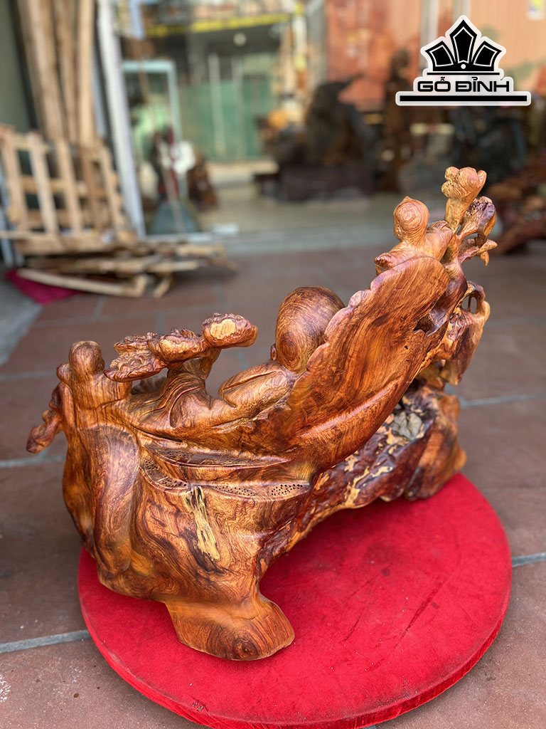 Tượng Phật Di Lặc Gỗ Sụn Hương Cao 56 Ngang 68 Sâu 41 (cm)