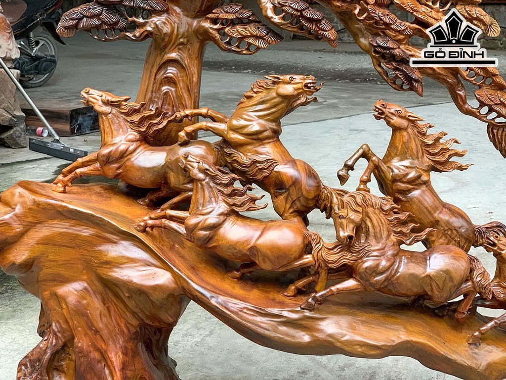 Tượng Bát Mã Gỗ Bách Xanh Ngang 100 Cao 114 Sâu 30 (cm)