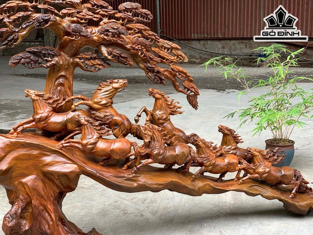 Tượng Bát Mã Gỗ Bách Xanh Ngang 100 Cao 114 Sâu 30 (cm)