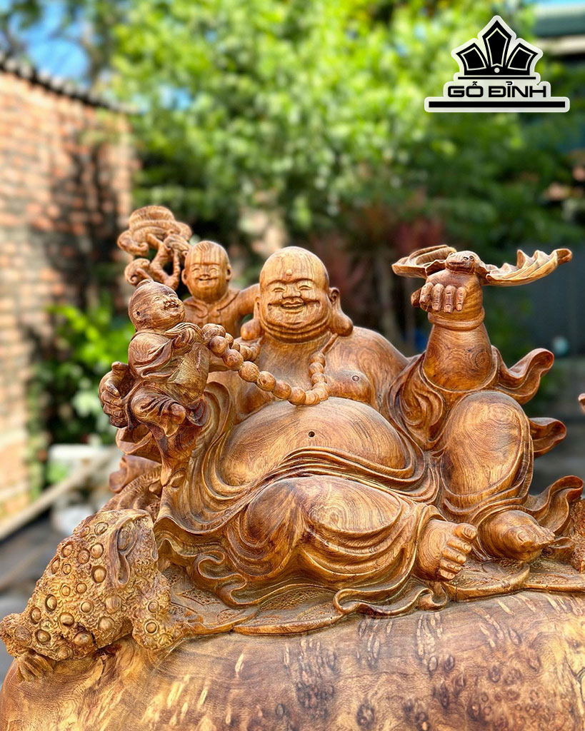 Tượng Phật Di Lặc Tam Phúc Gỗ Nu Hương Cao 52 Ngang 48 Sâu 24 (cm)