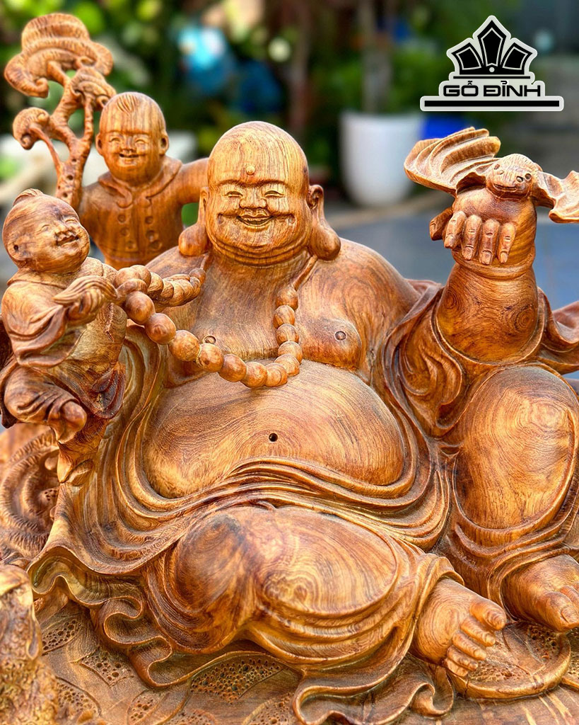 Tượng Phật Di Lặc Tam Phúc Gỗ Nu Hương Cao 52 Ngang 48 Sâu 24 (cm)