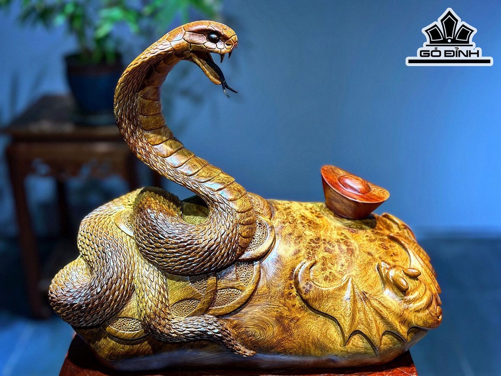 Tượng Rắn Phong Thủy Gỗ Nu Hương Cao 28 Ngang 33 Sâu 13 (cm)