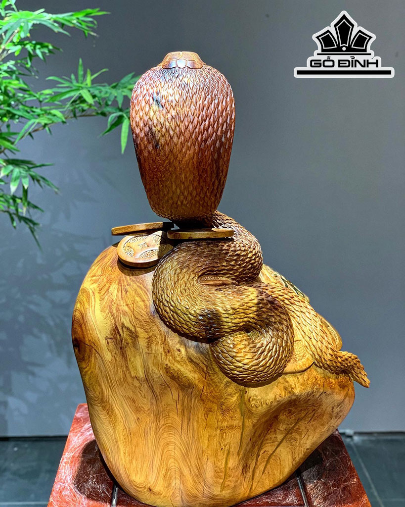 Tượng Rắn Phong Thủy Gỗ Nu Hương Cao 40 Ngang 30 Sâu 23 (cm)