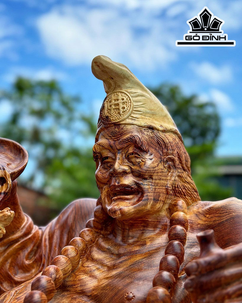 Tượng Tế Công Gỗ Nu Hương Cao 92 Ngang 80 Sâu 58 (cm)