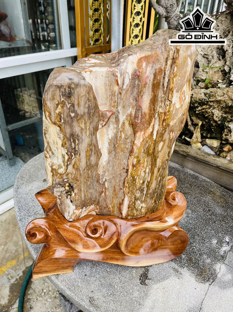 Tác Phẩm Gỗ Hóa Thạch Cao 56 (cm) 36,5kg