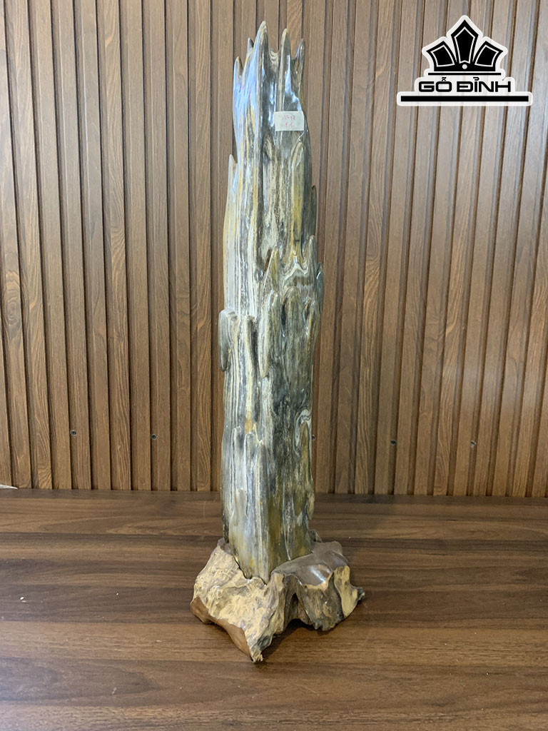 Tác Phẩm Gỗ Hóa Thạch Cao 70 Ngang 15 (cm) 9kg