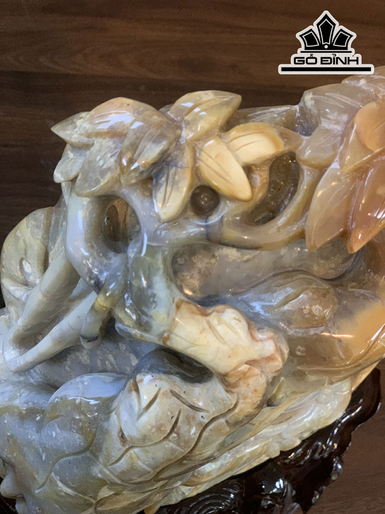 Tác Phẩm Phật Đá Mã Não Cao 35 Ngang 30 (cm)