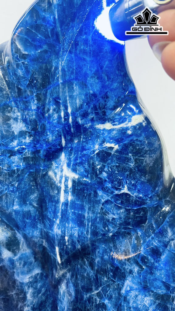 Tác Phẩm Đá Lapit Cao 58 Ngang 20 (cm) 7,5kg