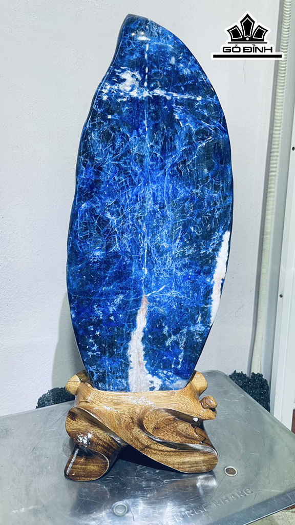 Tác Phẩm Đá Lapit Cao 58 Ngang 20 (cm) 7,5kg