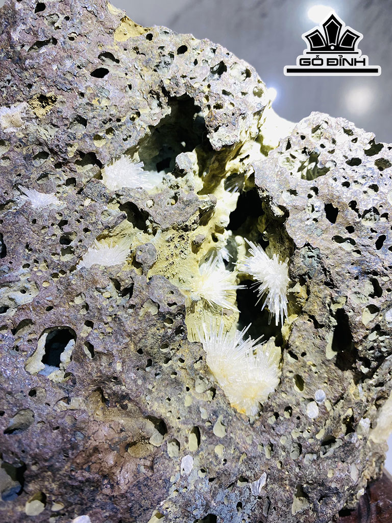 Tác Phẩm Đá Trầm Tích Cao 23 Ngang 23 (cm) 5,1kg