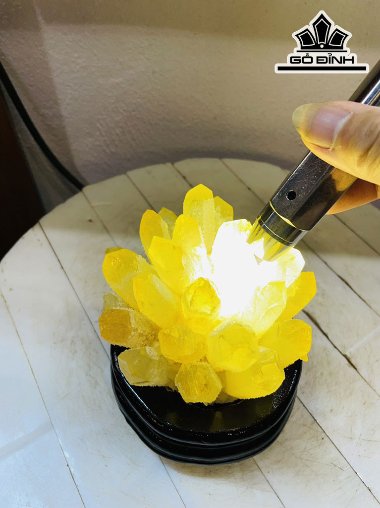 Tinh Thể Đá Thạch Anh Vàng Cao 15 Ngang 13 (cm) 1,4kg