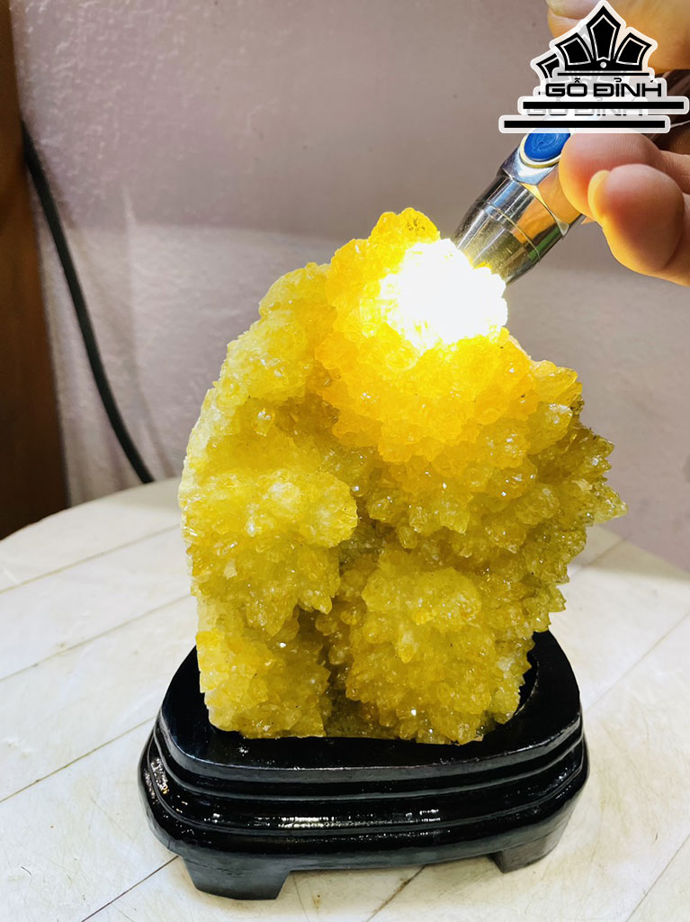 Tinh Thể Đá Thạch Anh Vàng Cao 20 Ngang 12 (cm) 1,5kg