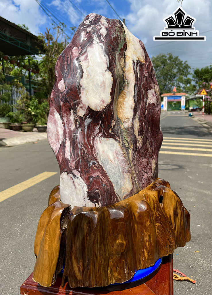 Tác Phẩm Đá Serpentine Cao 50 Ngang 40 (cm) 25,5kg