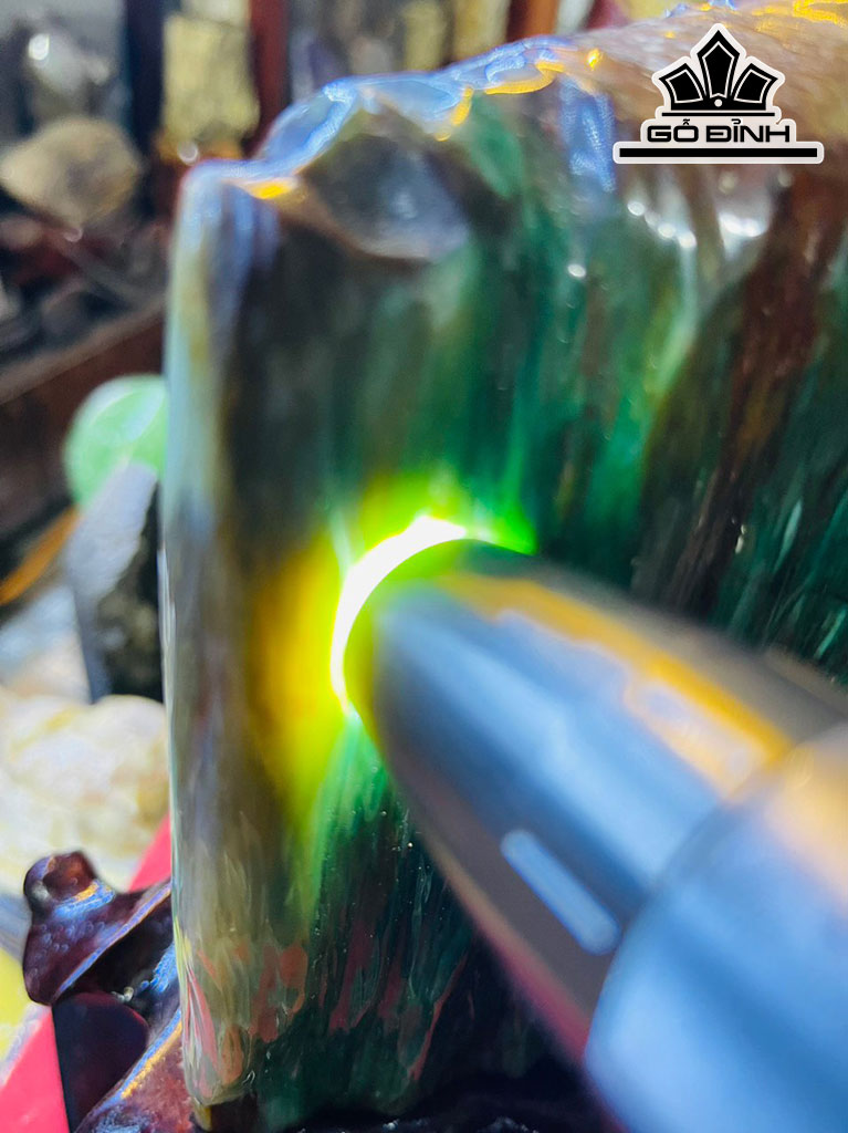 Tác Phẩm Gỗ Hóa Thạch Cao 31 (cm) 3,81kg