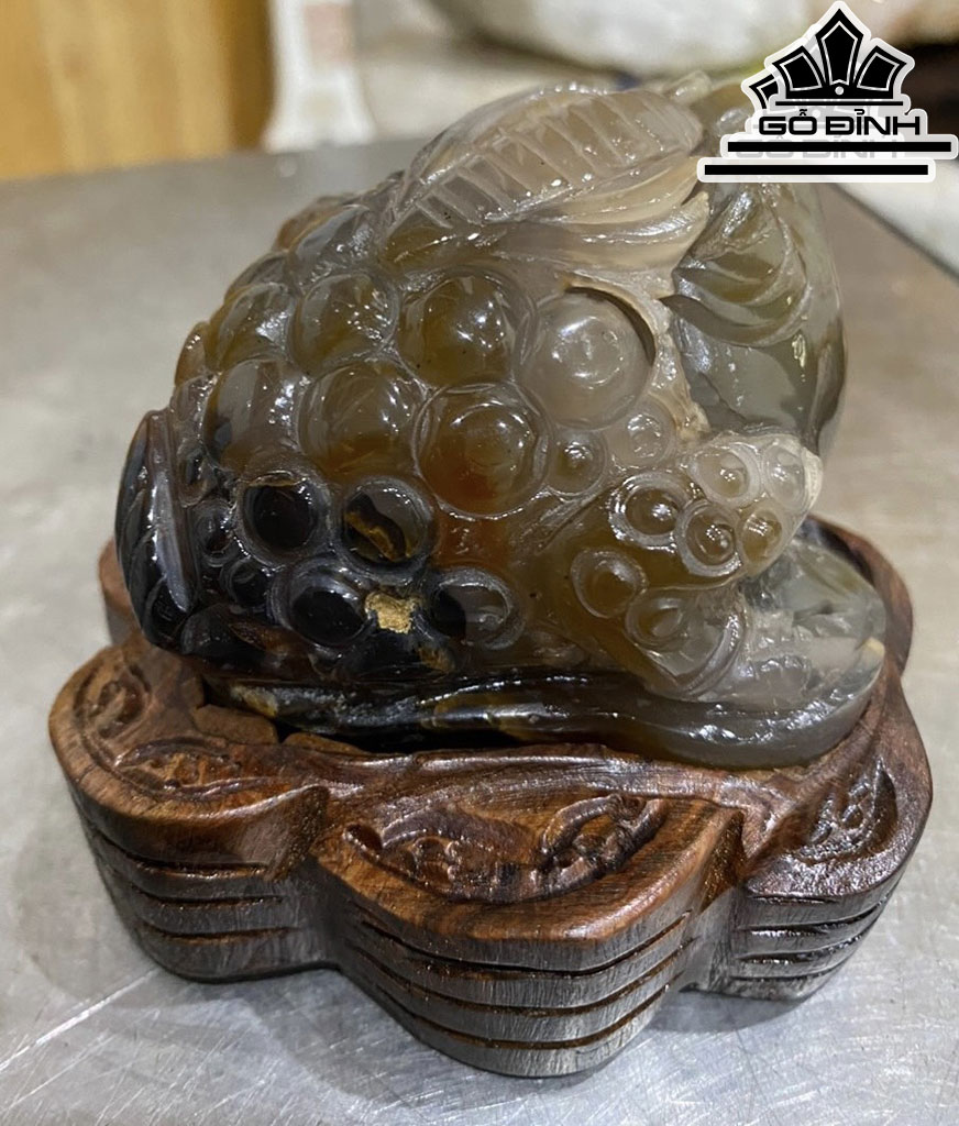 Tác Phẩm Thiềm Thừ Đá Mã Não Cao 8 Ngang 8 Sâu 8 (cm) 500gr