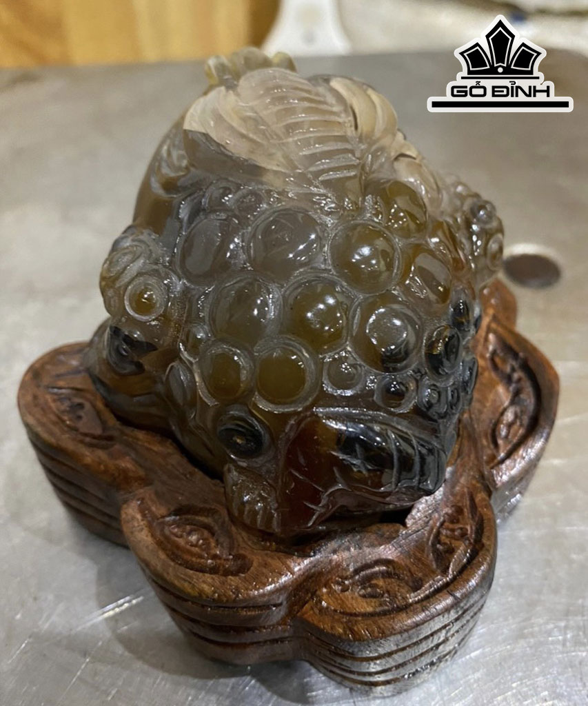 Tác Phẩm Thiềm Thừ Đá Mã Não Cao 8 Ngang 8 Sâu 8 (cm) 500gr