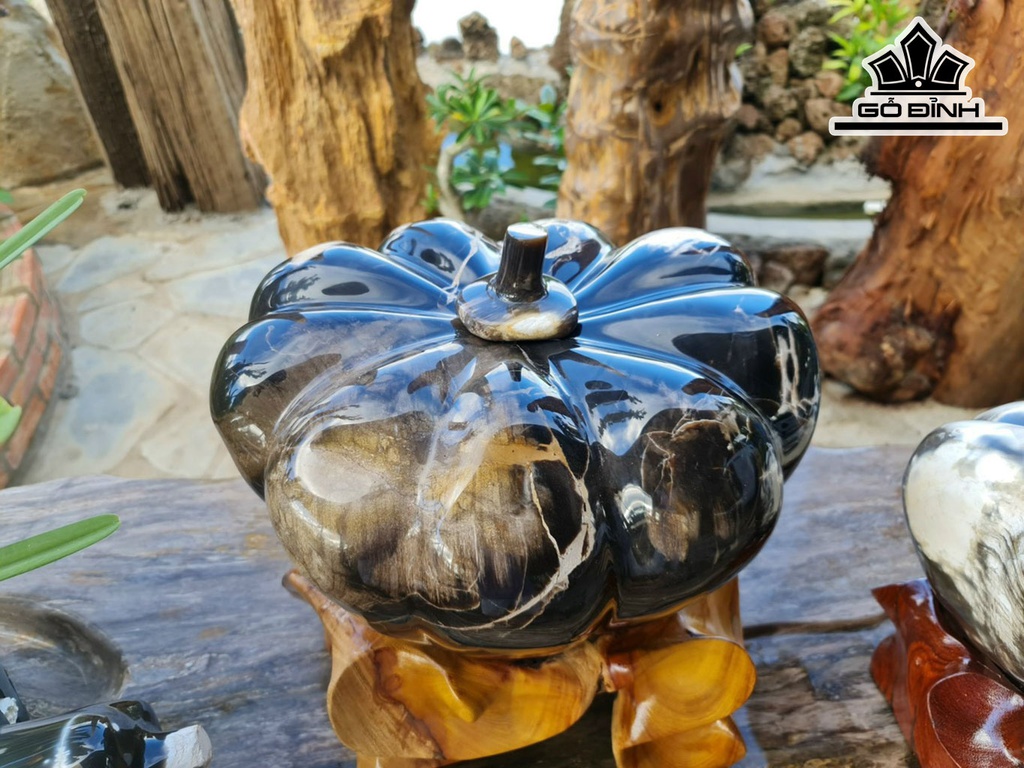 Tác Phẩm Bí Ngô Gỗ Hóa Ngọc Cao 37 Ngang 33 (cm) 32kg