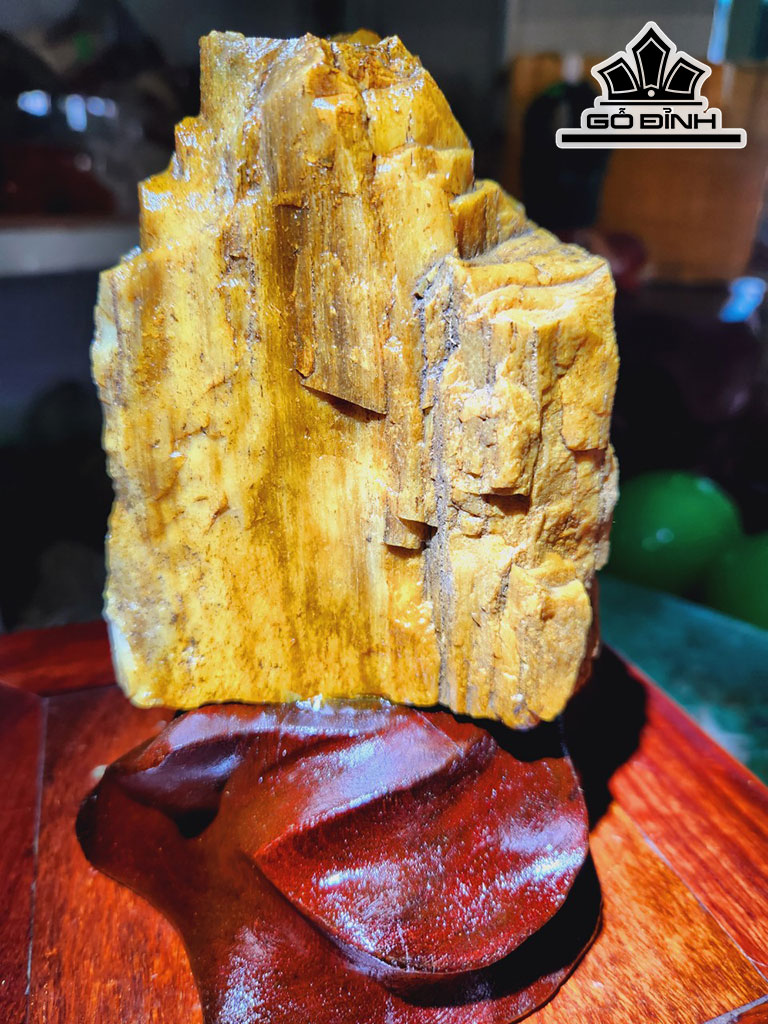 Tác Phẩm Gỗ Hóa Ngọc Cao 19 Ngang 11 (cm) 1,4kg