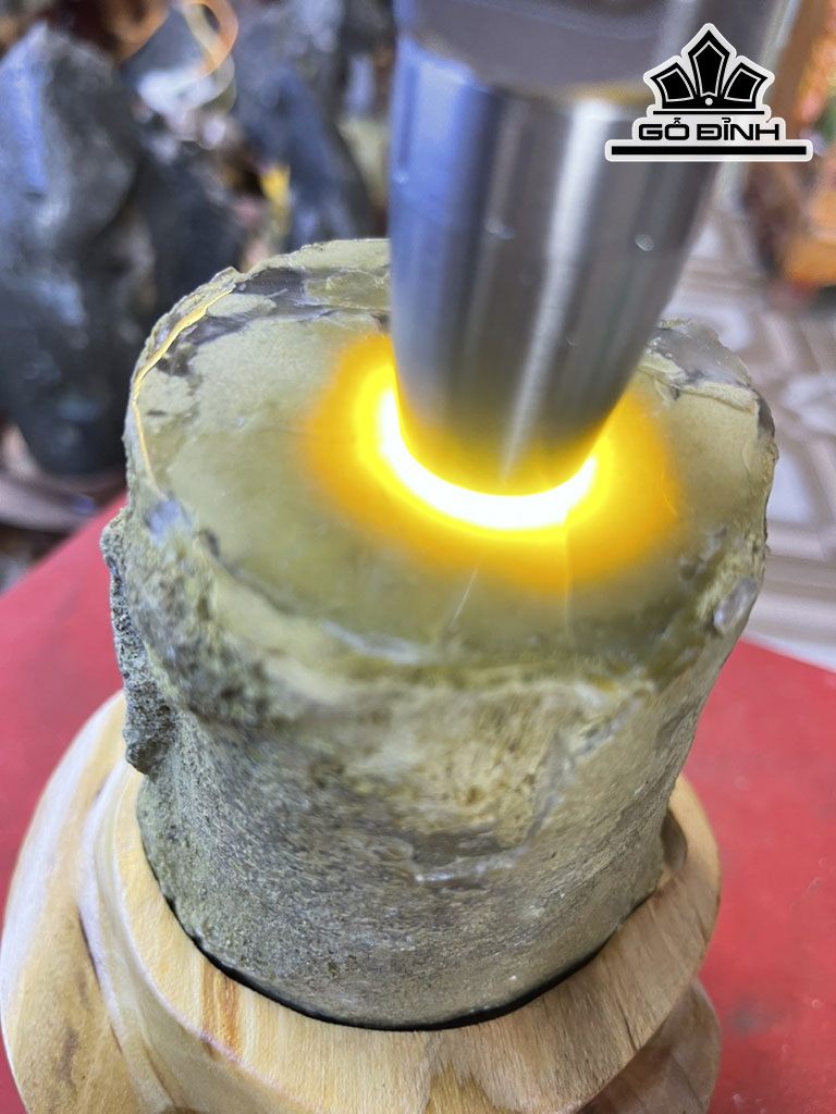 Tác Phẩm Gỗ Hóa Thạch Cao 17 (cm) 1,6kg