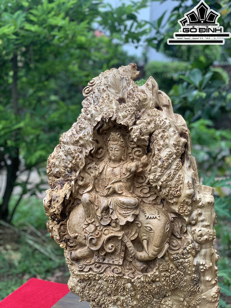Tượng Phật Bà Quan Âm Gỗ Nu Kháo Cao 66 Ngang 43 Sâu 15 (cm)