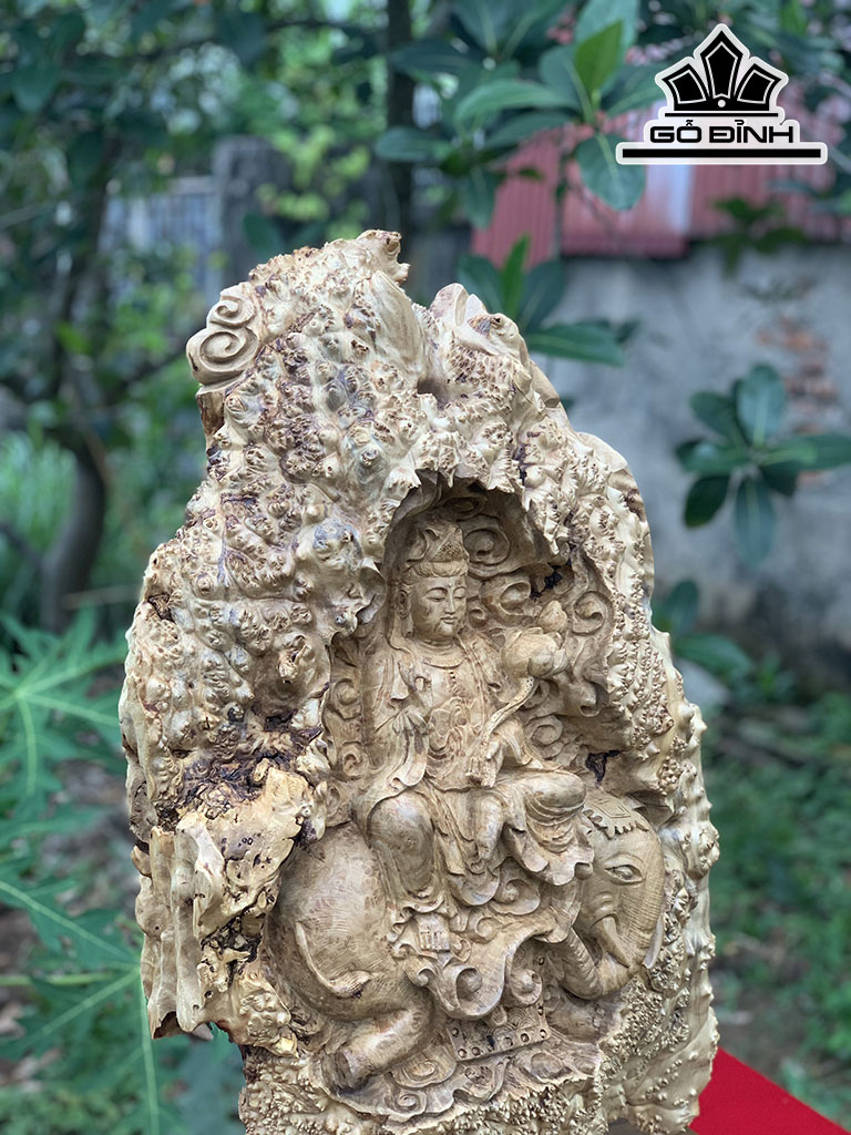 Tượng Phật Bà Quan Âm Gỗ Nu Kháo Cao 66 Ngang 43 Sâu 15 (cm)