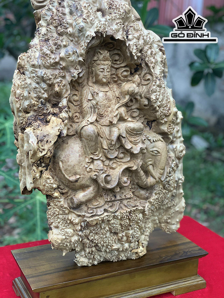 Tượng Phật Bà Quan Âm Gỗ Nu Kháo Cao 66 Ngang 43 Sâu 15 (cm)