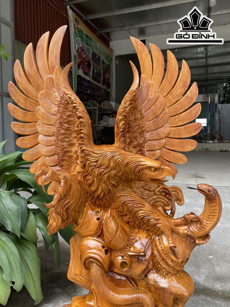 Tượng Đại Bàng Gỗ Hương Cao 103 Ngang 66 Sâu 28 (cm)