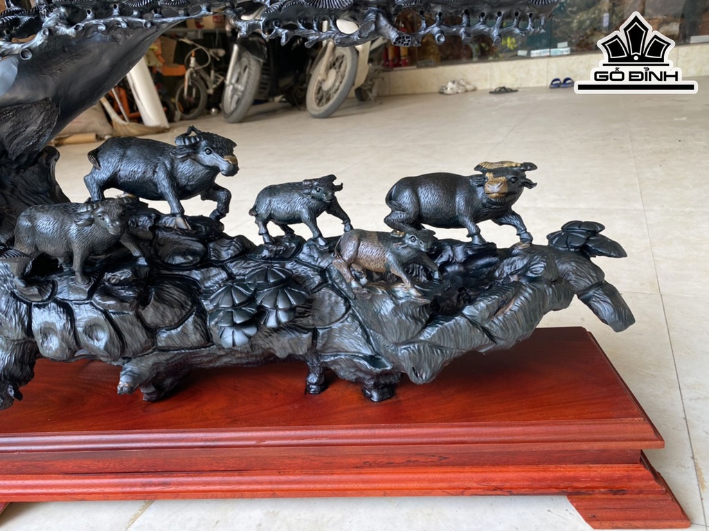 Tượng Gia Đình Trâu Gỗ Mun Sừng Cao 50 Ngang 66 Sâu 20 (cm)