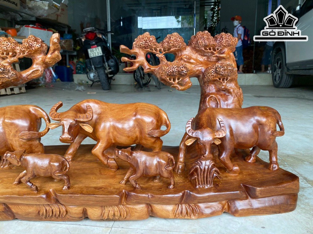Tượng Gia Đình Trâu Gỗ Ngọc Am Cao 40 Ngang 97 Sâu 26 (cm)