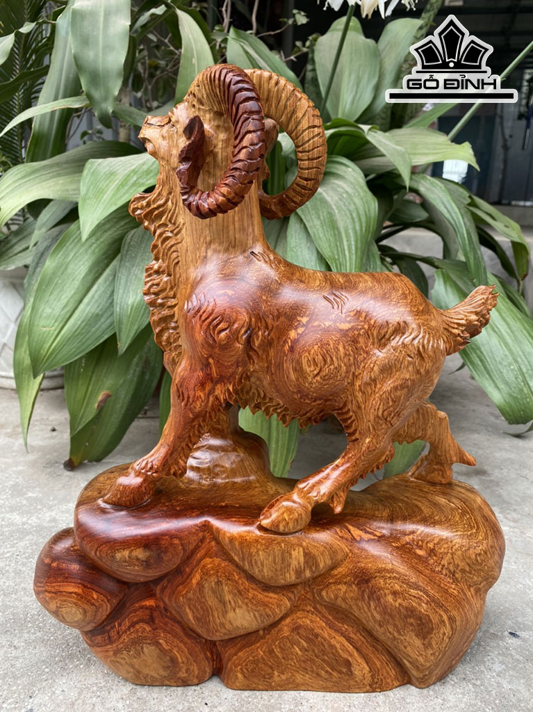 Tượng Nhất Dương Gỗ Hương Cao 43 Ngang 35 Sâu 13 (cm)