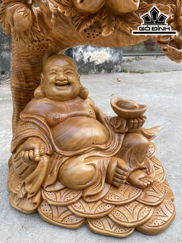 Tượng Phật Di Lặc Gỗ Xá Xị Cao 48 Ngang 33 Sâu 23 (cm)