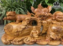 Tượng Phật Di Lặc Kéo Bao Tiền Gỗ Hương Cao 33 Ngang 65 Sâu 18 (cm)