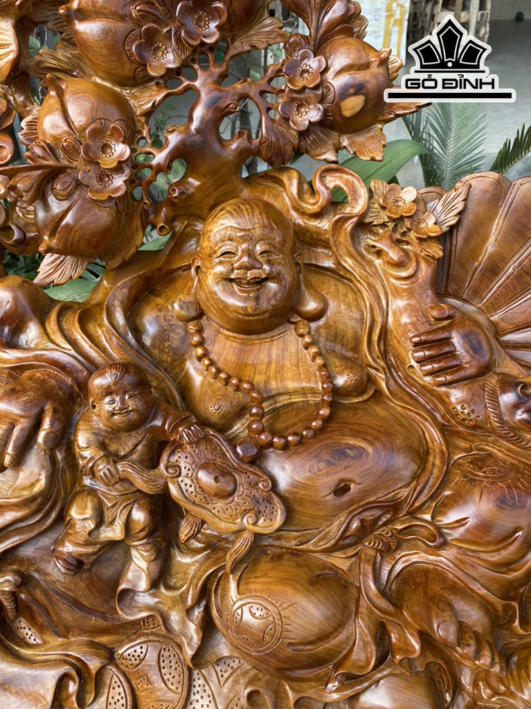 Tượng Phật Di Lặc Ngồi Vác Cành Đào Gỗ Hương Cao 70 Ngang 90 Sâu 45 (cm)