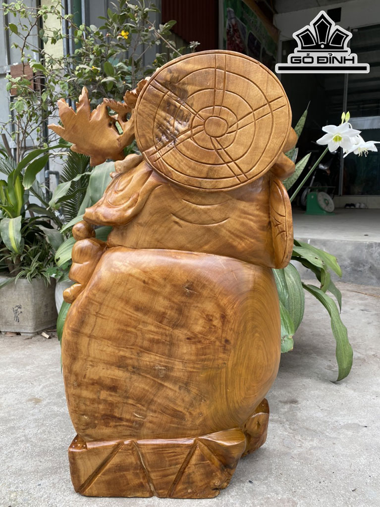 Tượng Phật Di Lặc Ngồi Vác Cành Đào Gỗ Nu Xá Xị Cao 70 Ngang 37 Sâu 16 (cm)