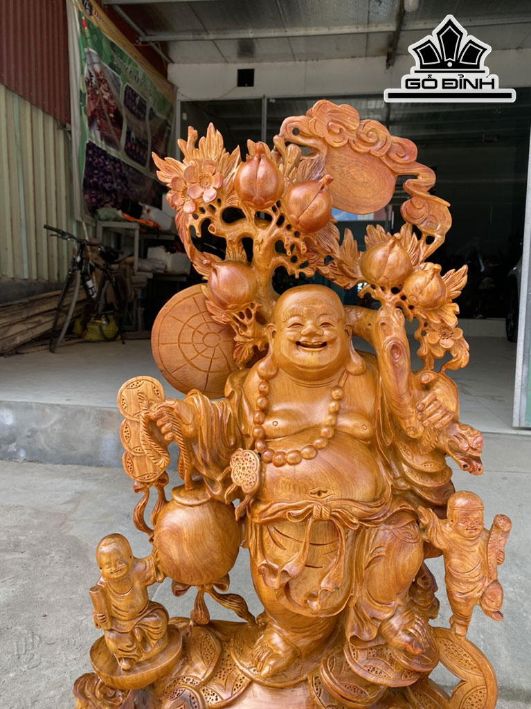 Tượng Phật Di Lặc Vác Cành Đào Gỗ Hương Cao 97 Ngang 55 Sâu 30 (cm)