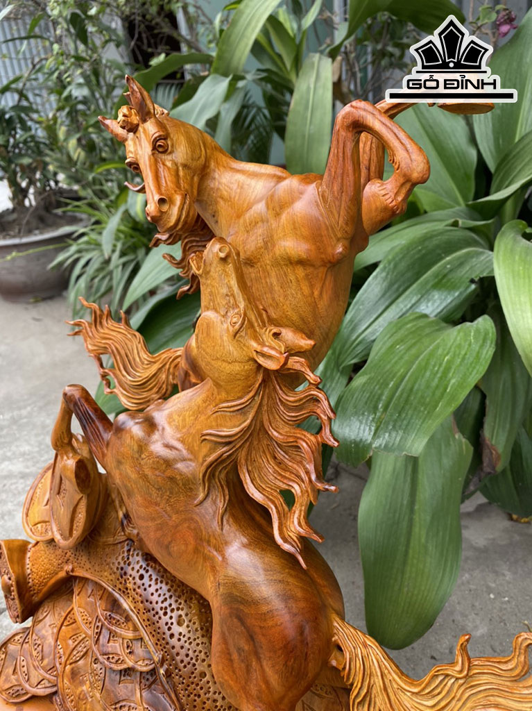 Tượng Song Mã Uyên Ương Gỗ Hương Cao 46 Ngang 46 Sâu 17 (cm)