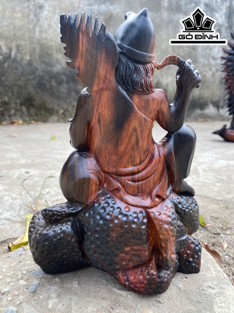 Tượng Tế Công Gỗ Trắc Cao 23 Ngang 18 Sâu 13 (cm)