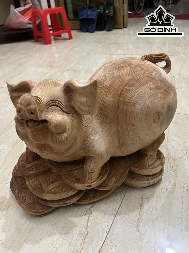 Heo Tài Lộc Gỗ Ngọc Am Cao 23 Ngang 35 Sâu 20 (cm)