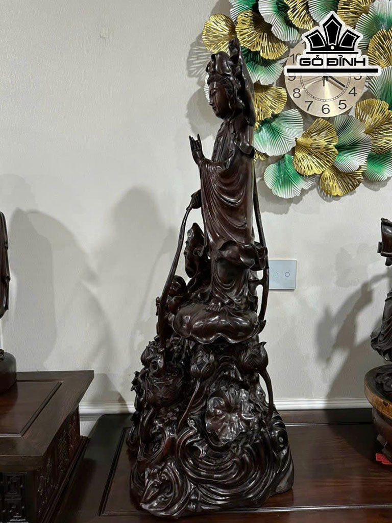 Tượng Phật Bà Quan Âm Gỗ Trắc Cao 90 Ngang 35 Sâu 33 (cm)