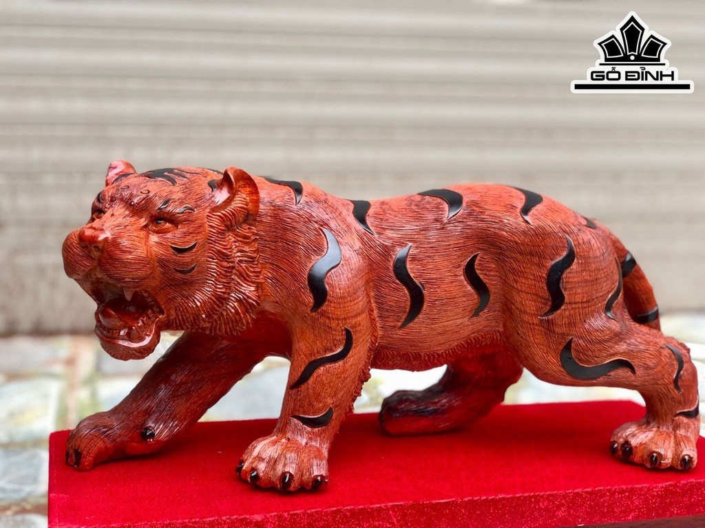 Tượng Hổ Phong Thủy Gỗ Hương Cao 18 Ngang 39 Sâu 16 (cm)