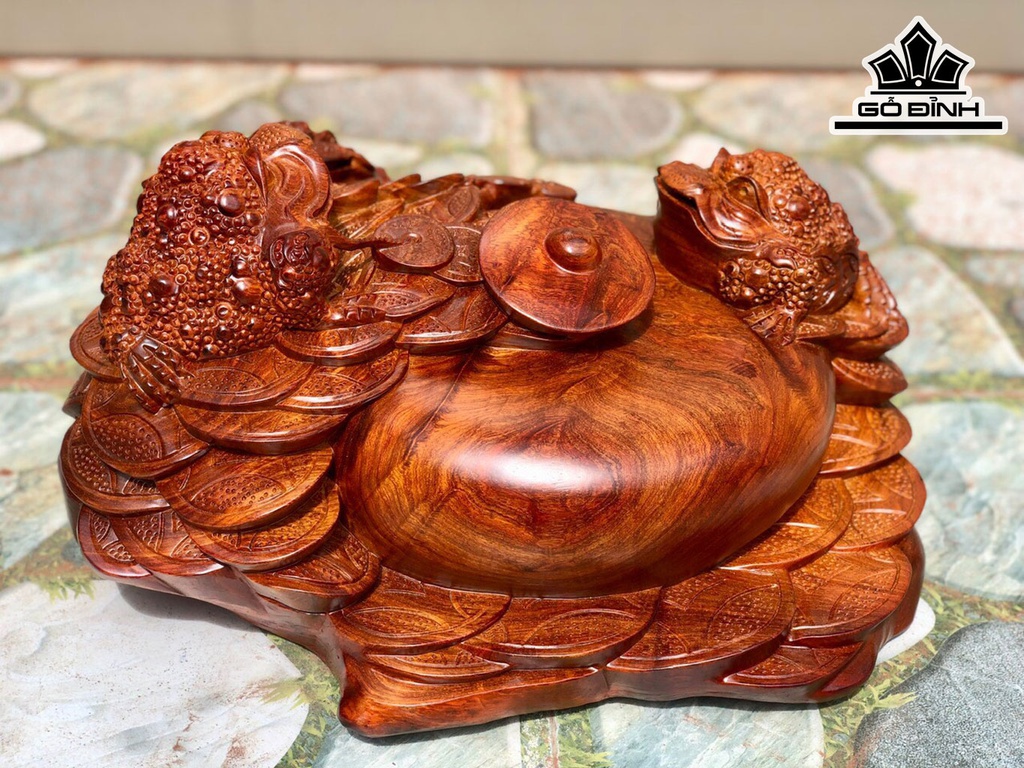 Tượng Tam Cóc Ngậm Tiền Gỗ Hương Cao 24 Ngang 43 Sâu 38 (cm)