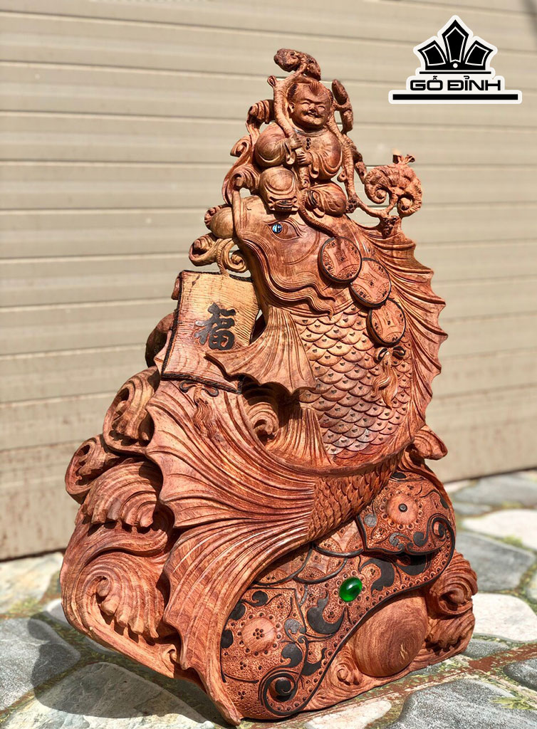 Tượng Tiểu Đồng Cưỡi Cá Chép Gỗ Hương Cao 60 Ngang 40 Sâu 17 (cm)