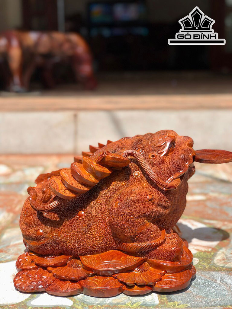 Tượng Thiềm Thừ Gỗ Hương Cao 22 Ngang 37 Sâu 30 (cm)