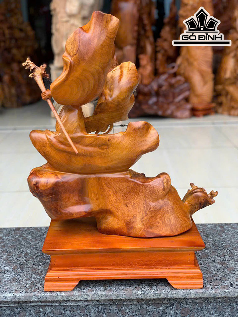 Tượng Đạt Ma Sư Tổ Gỗ Hương Cao 59 Ngang 44 Sâu 19 (cm)