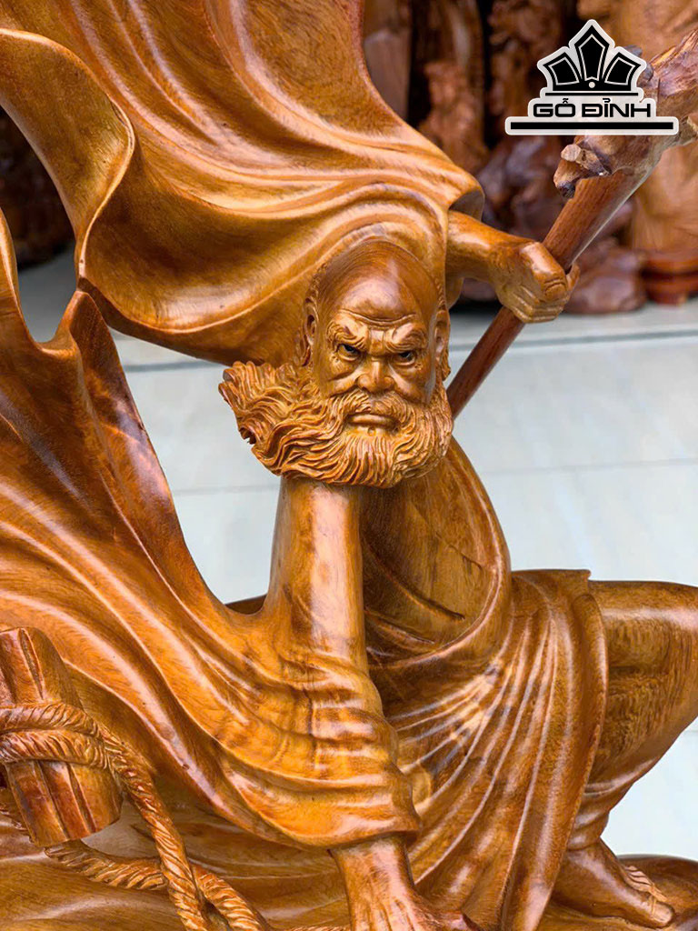 Tượng Đạt Ma Sư Tổ Gỗ Hương Cao 59 Ngang 44 Sâu 19 (cm)